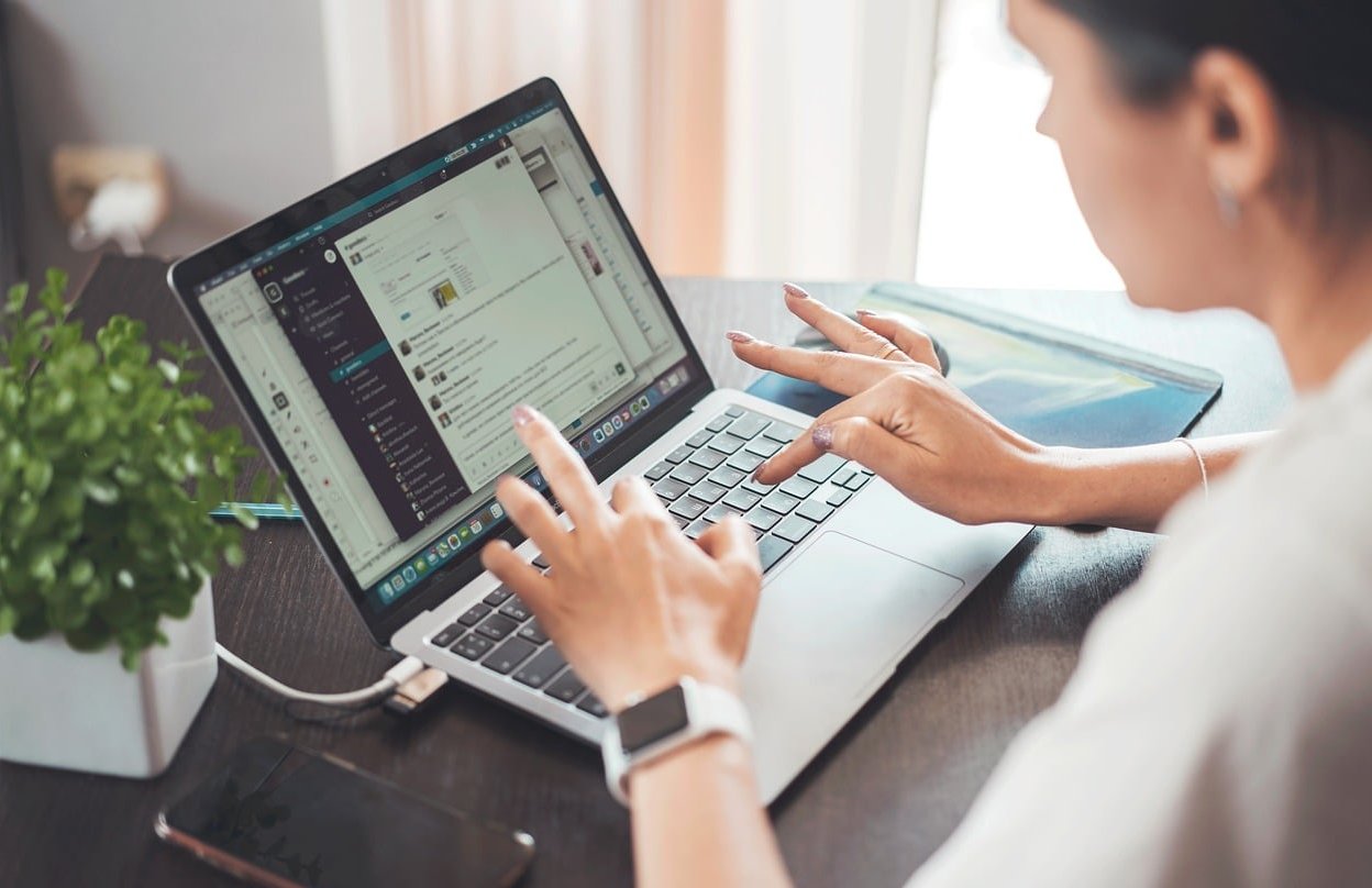 freelance designer working laptop